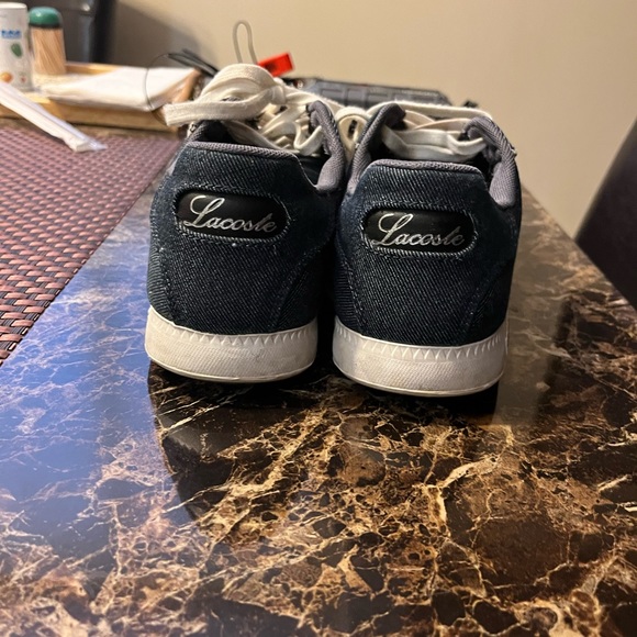 Lacoste casual shoe. - Picture 3 of 5